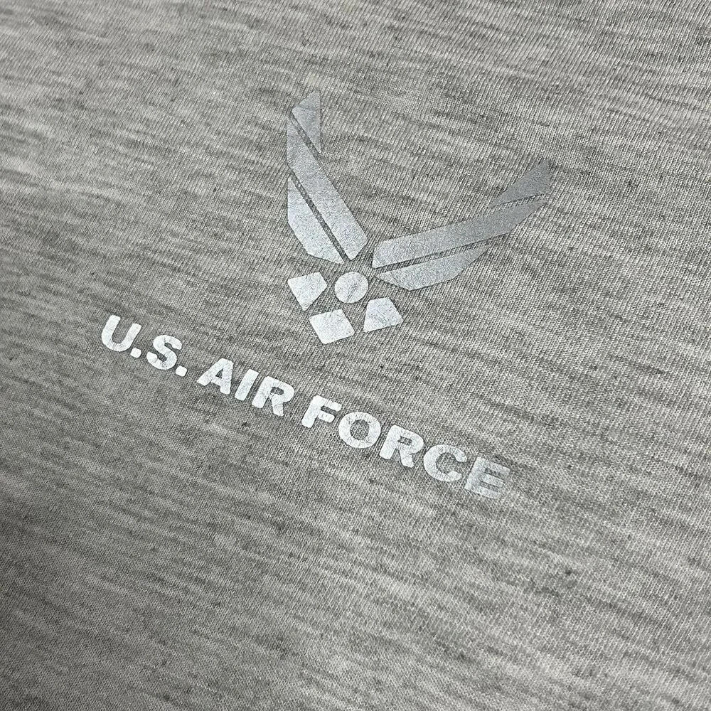 US Air Force PT T-Shirt Mens Sz M Gray Reflective Logo IPTU Workout Gym Tee USAF